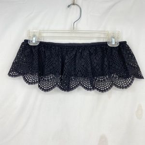 Victoria's Secret Womens Size Medium Bralette Black Crochet Ruffled Mesh Lining